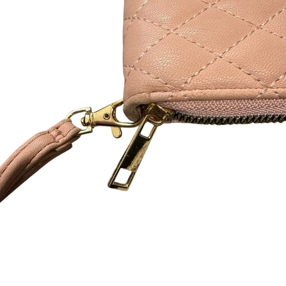 Chic Quilted Light Pink Wristlet Clutch